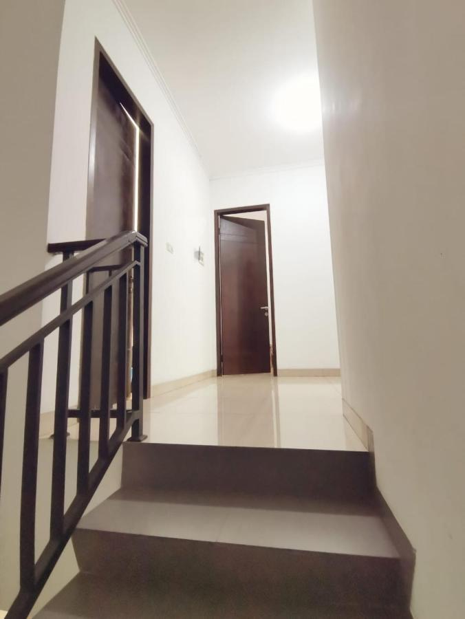 4-Bedroom Home In South Jakarta Nuansa Swadarma Residence By Le Ciel Hospitality Luaran gambar