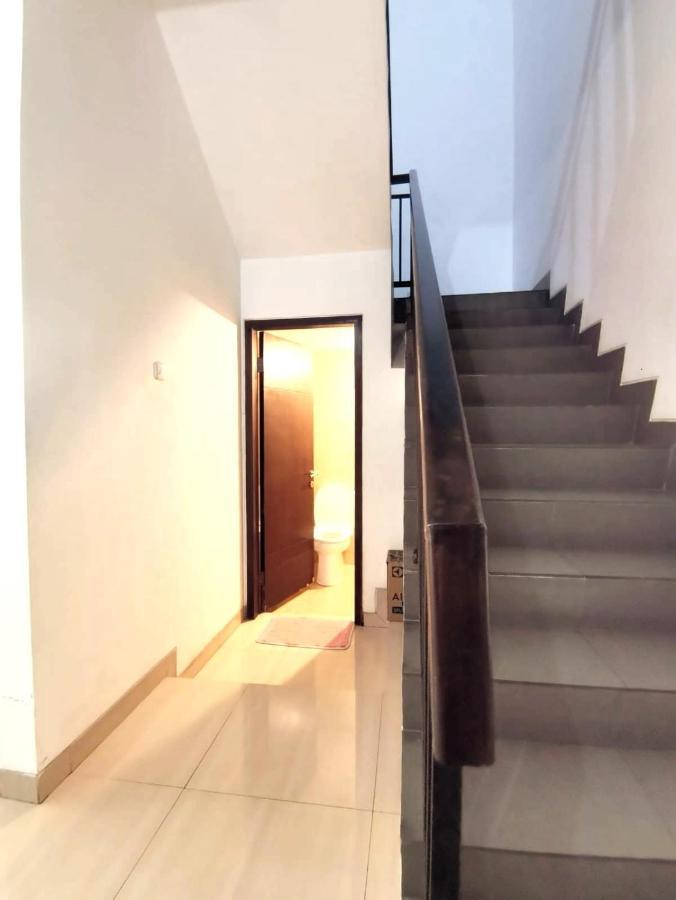 4-Bedroom Home In South Jakarta Nuansa Swadarma Residence By Le Ciel Hospitality Luaran gambar