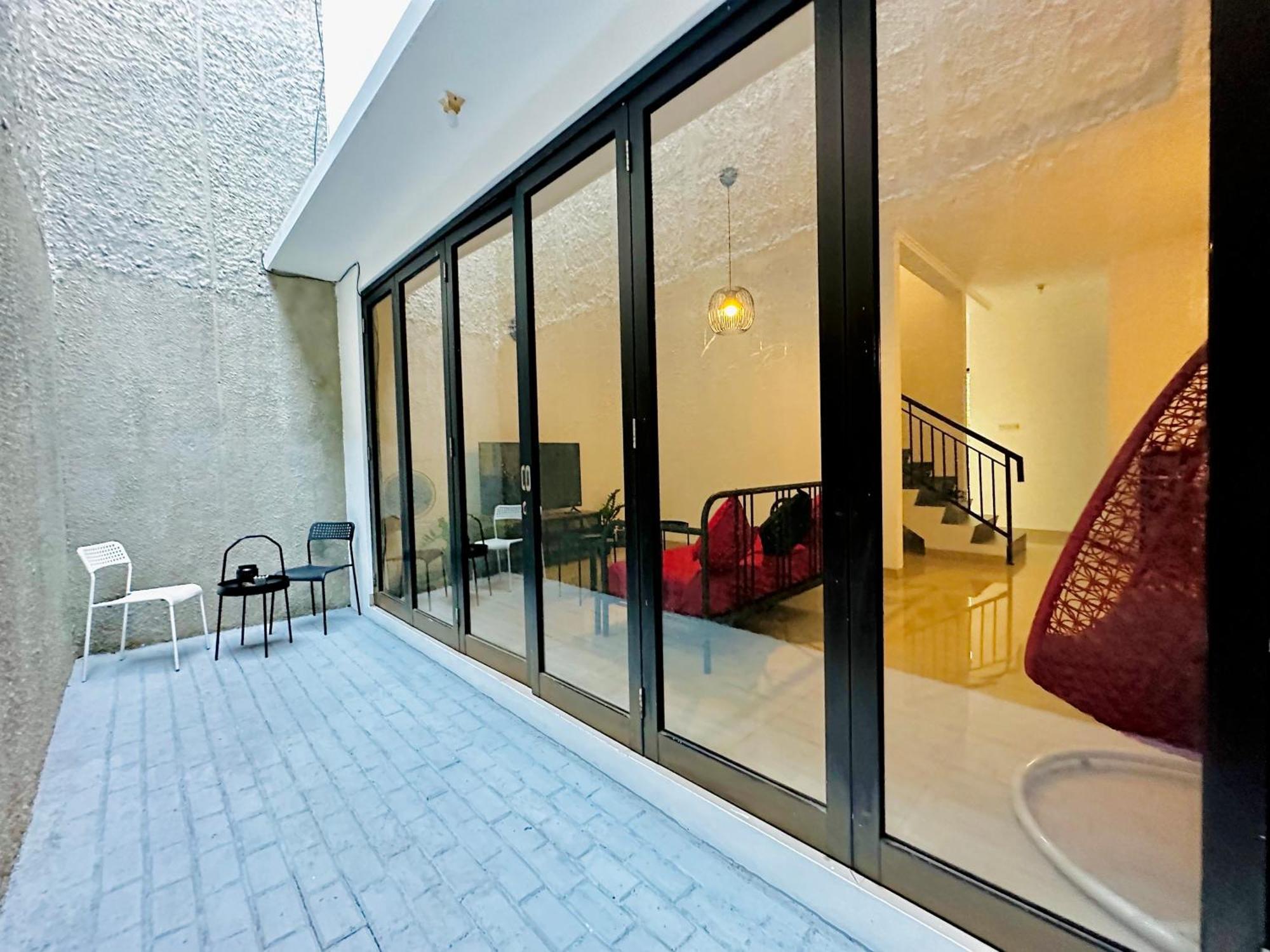 4-Bedroom Home In South Jakarta Nuansa Swadarma Residence By Le Ciel Hospitality Luaran gambar