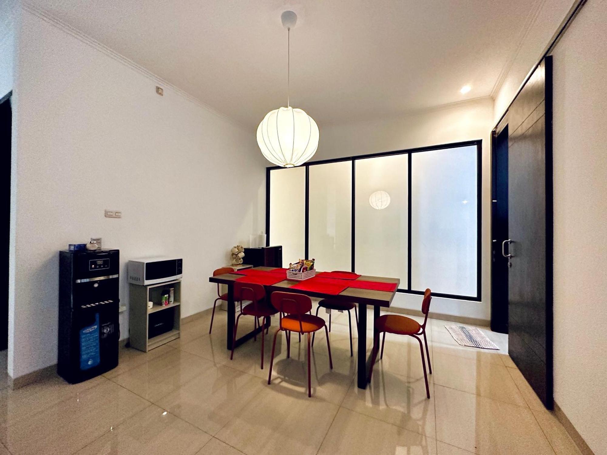 4-Bedroom Home In South Jakarta Nuansa Swadarma Residence By Le Ciel Hospitality Luaran gambar
